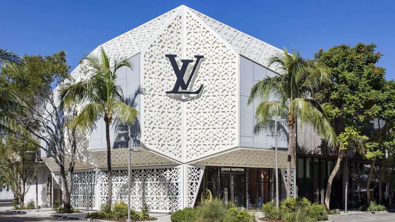 Louis vuitton magasins us louis vuitton mens miami design district stfi louis vuitton miami u4m 1 di3 jpg