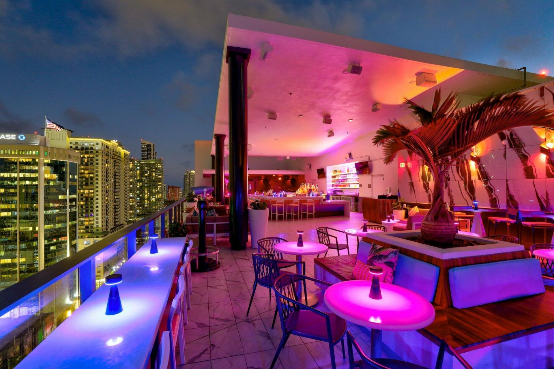 Rosa sky miami